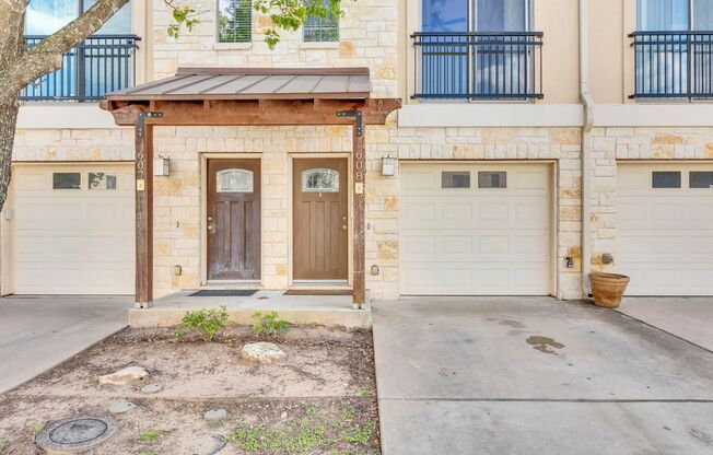 Amazing Home in North Austin with backyard