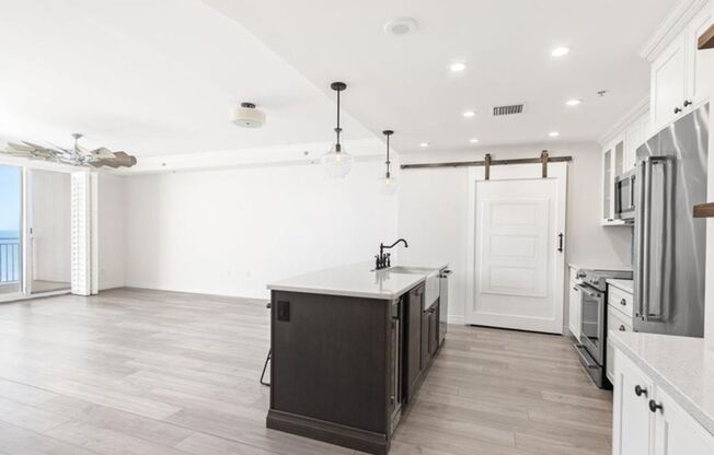 2 beds, 2 baths, $4,125, Unit # 803