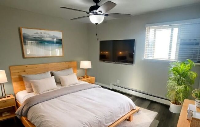 2 beds, 1 bath, $1,095, Unit Apt. 218