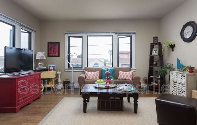 5208 FLEMING AVE
