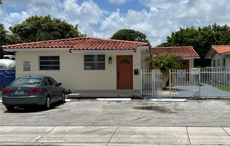 1432 SW 22 AVE