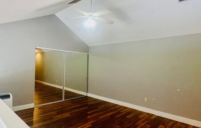 3 beds, 3 baths, $3,700, Unit # L 301