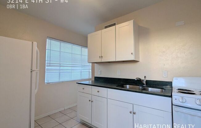 3214 E 4 ST