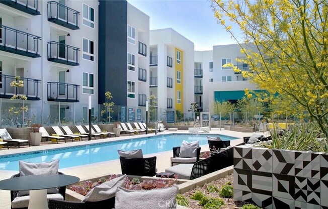 3 beds, 2.5 baths, 1,478 sqft, $4,327, Unit 35104