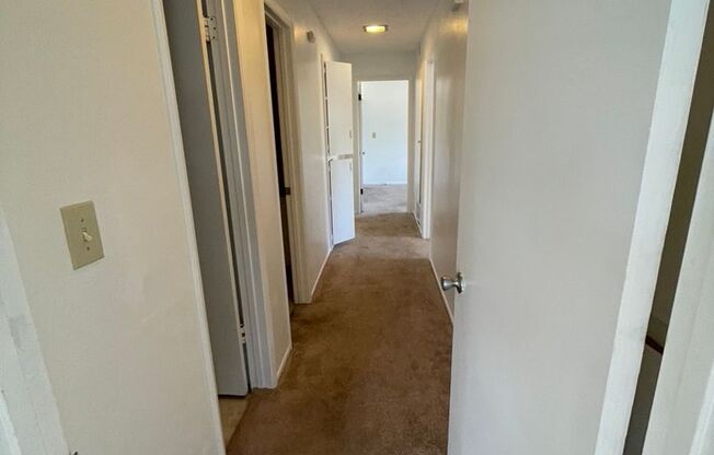 3 beds, 2 baths, $6,000, Unit 4