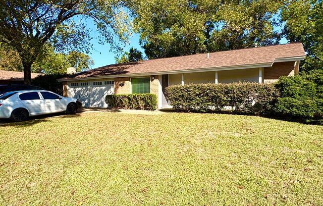 NEWLY REMODELED 4 bedroom in beautiful Irving neighborhood