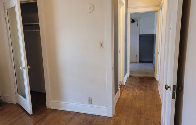 1 bed, 1 bath, $1,125, Unit 11