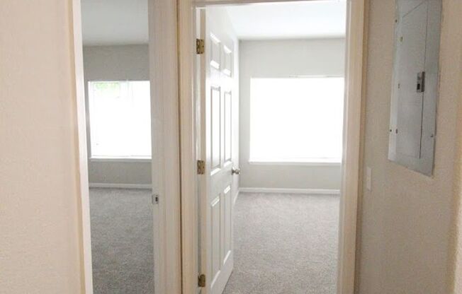 3 beds, 2 baths, $2,495, Unit Apt 104