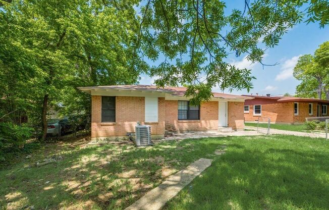 Welcome to this beautifully maintained home in the heart of Dallas!
