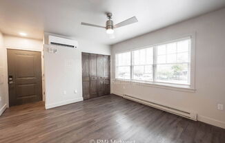Studio, 1 bath, 318 sqft, $849, Unit 102