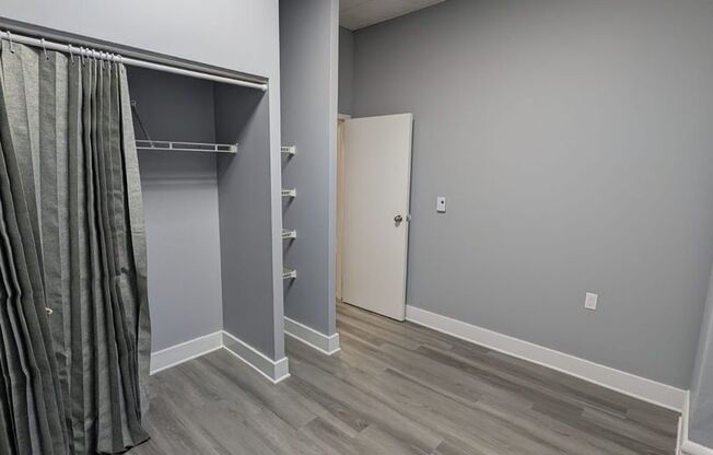 2 beds, 1 bath, 775 sqft, $1,100, Unit 238