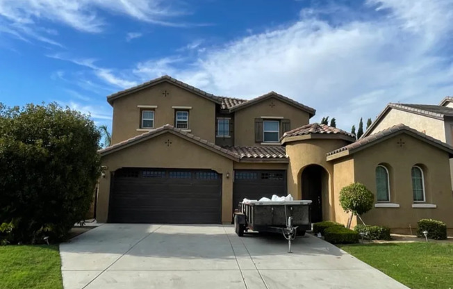 SPACIOUS 4-Bed, 3-Bath HOME ON OPORTO WAY!