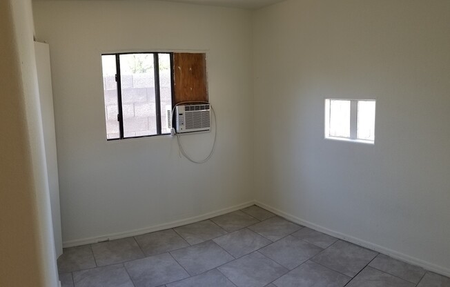 COZY AND AFFORDABLE UNIT ACROSS FROM CELEBRITY THEATER