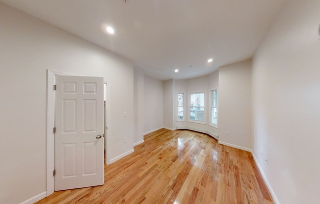 130 PUTNAM ST