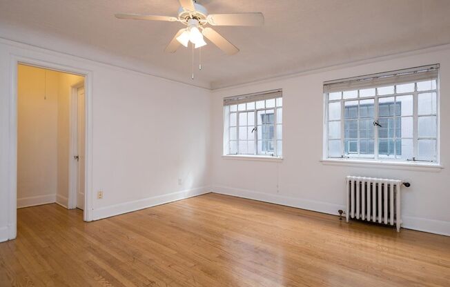 Studio, 1 bath, 485 sqft, $1,195, Unit 406