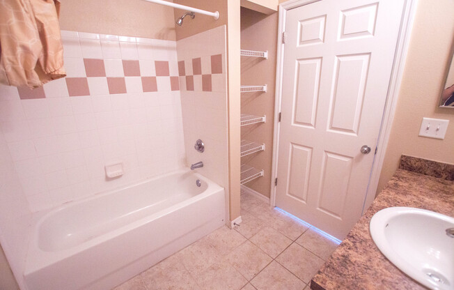 2 beds, 2 baths, $2,100