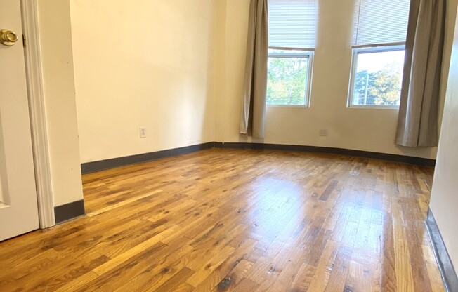 840 Huntington Ave.