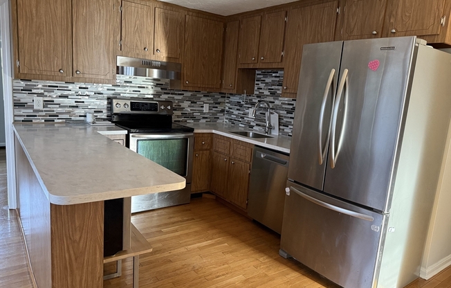 30 ELMWOOD PARK