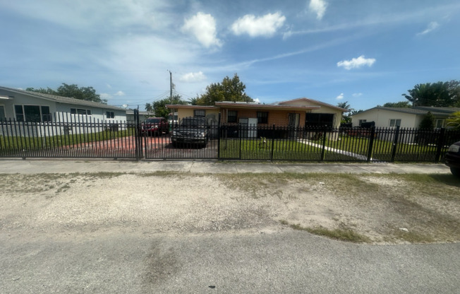 12041 NW 22 PL