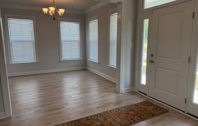 Immaculate Four Bedroom Home in Joliff Landing