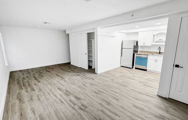 Studio, 1 bath, 500 sqft, $1,095, Unit BLDG 1004 - APT 104