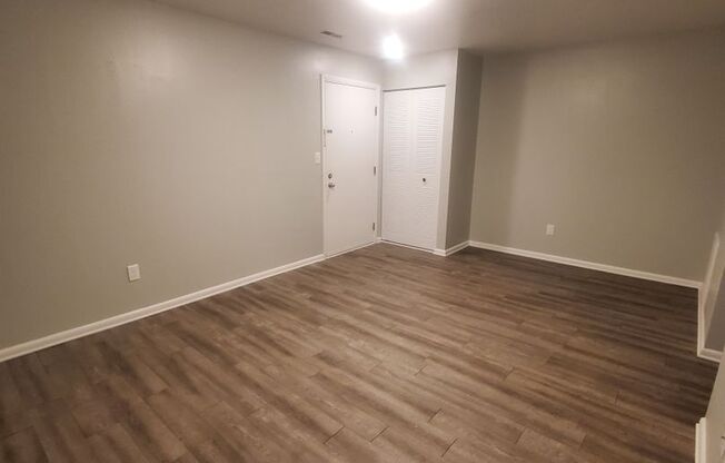 1 bed, 1 bath, 671 sqft, $1,050, Unit 3701-3B