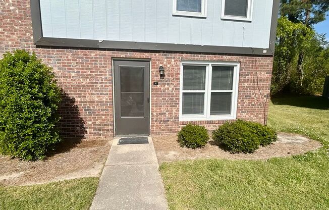 2 beds, 1.5 baths, 1,100 sqft, $1,099, Unit 722-A