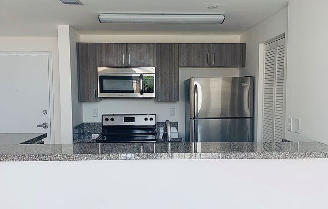 2 beds, 2 baths, 915 sqft, $2,500, Unit 306