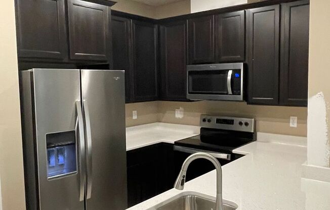 Orchard Park- 3 Bed 2.5 Bath with Garage!
