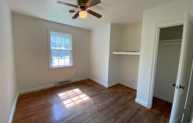 3 beds, 1 bath, $1,395