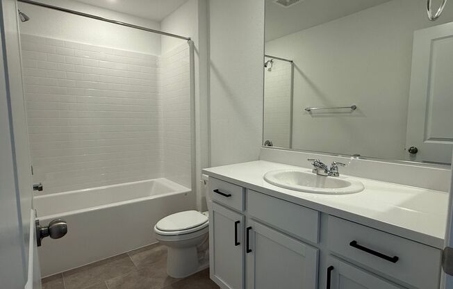 Brand new Southwest 3 bedrooms 2.5 bathrooms