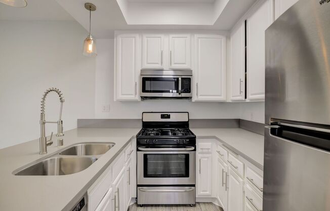 2 beds, 2 baths, 1,000 sqft, $2,698, Unit 150