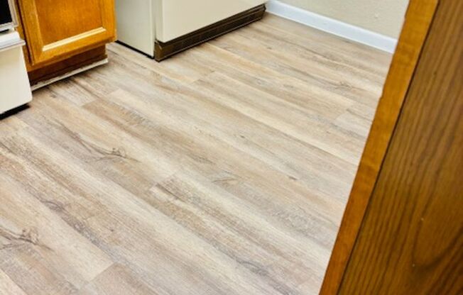 1 bed, 1 bath, 565 sqft, $999, Unit 148