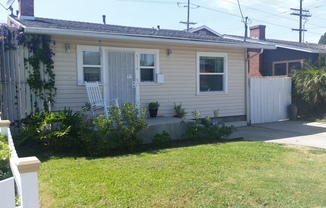 2 beds, 1 bath, $3,200