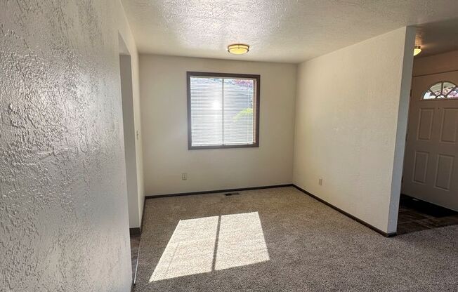 2 beds, 1 bath, 1,000 sqft, $1,795, Unit 2425