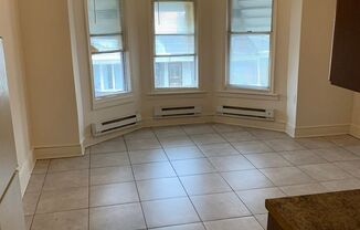 2 beds, 1 bath, 800 sqft, $1,400, Unit #2