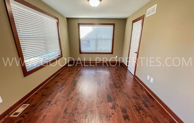 4 bedroom home in Ankeny "Pay not Rent in December"