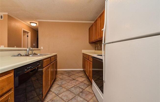 Newly Renovated Spacious Town home!!