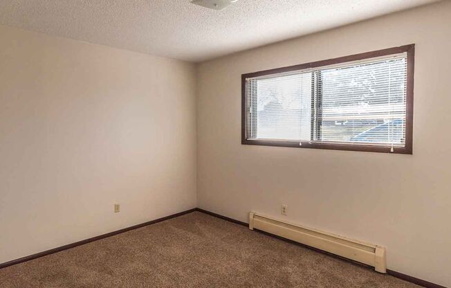 2 beds, 1 bath, $850