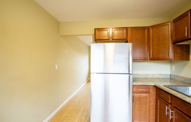 Renovated 2 Bedroom Flat in St. Johns/Portsmouth Ready Now