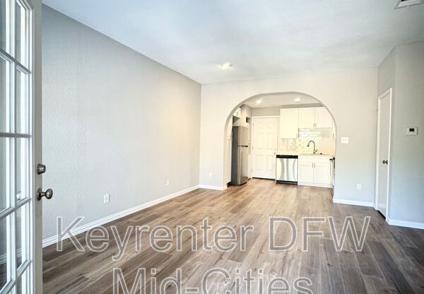 13219 Emily Rd, Dallas TX