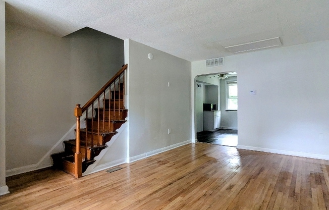 2920 BENSON AVE