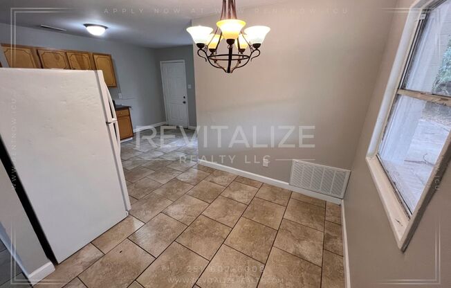 3 beds, 2 baths, $1,250