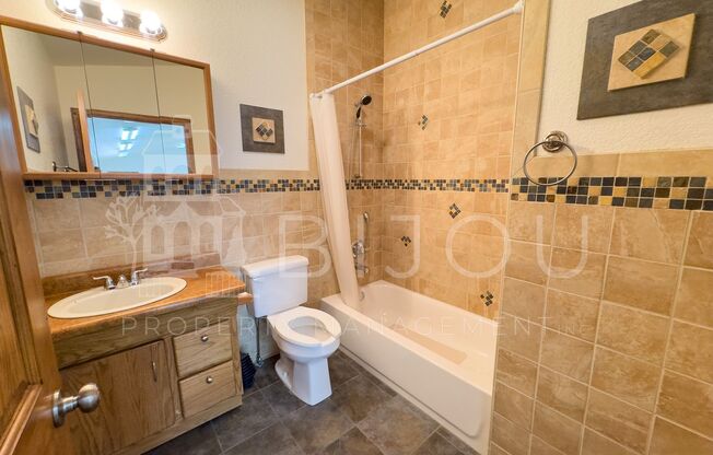 4 beds, 4 baths, $3,250