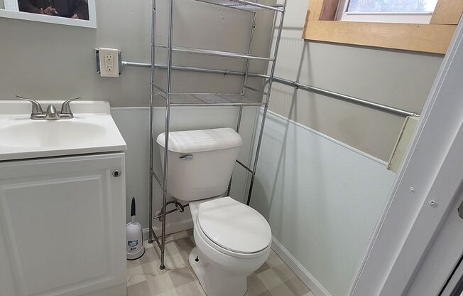 Studio, 1 bath, $695, Unit 12