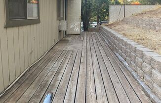 Nice 2+ Bed / 1 Bath Duplex in Placerville