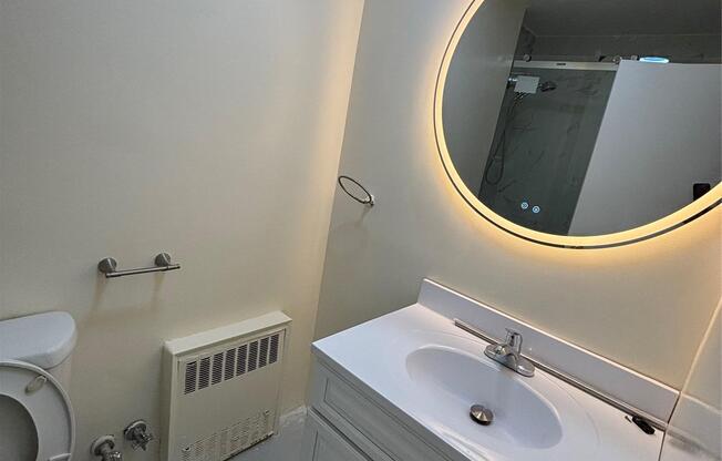 2 beds, 1 bath, 2,563 sqft, $2,500