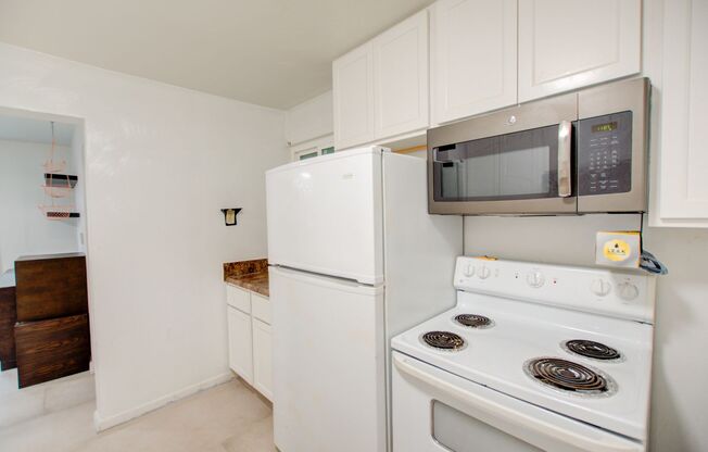 2 beds, 1 bath, $1,350