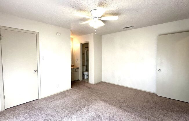 3 beds, 2.5 baths, $1,850, Unit Unit A