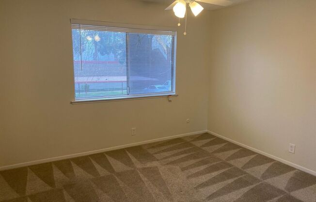 Lovely 2 Bedroom /  1 Bathroom for rent $2,195